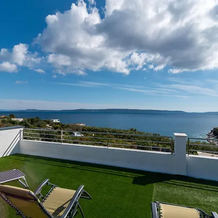 Ria With Heated Pool By Interhome Hébergement de vacances
